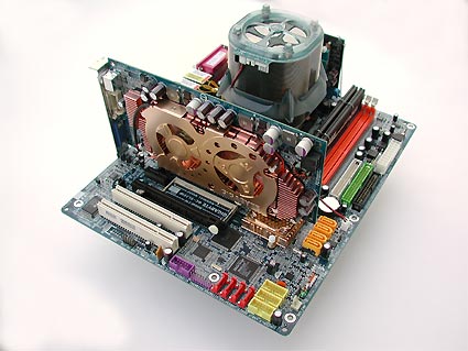 Karta 3D1 firmy Gigabyte oferuje SLI na jednej karcie